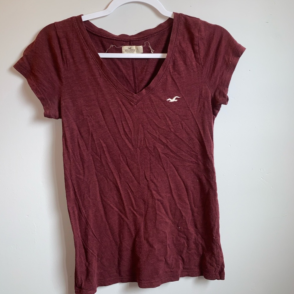Hollister v-neck
